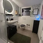 アパート 2-zimmer - Zentral Ueber Den Daechern Von - 5 Min Vom Hbf - Gegenueber Galerie *