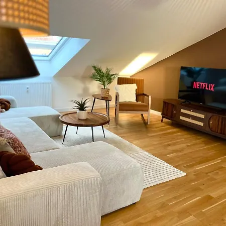 2-zimmer - Zentral Ueber Den Daechern Von - 5 Min Vom Hbf - Gegenueber Galerie