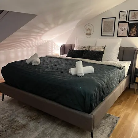 2-zimmer - Zentral Ueber Den Daechern Von - 5 Min Vom Hbf - Gegenueber Galerie Apartment Aschaffenburg